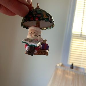 Santa under Tiffany lamp ornament
